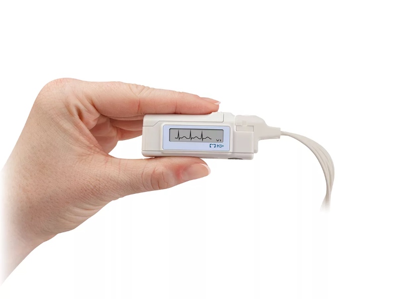 A product image of the h3+ digital holter recorder.